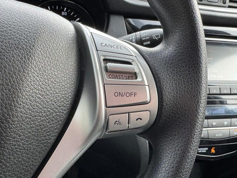 2016 Nissan Rogue FWD 4dr SV