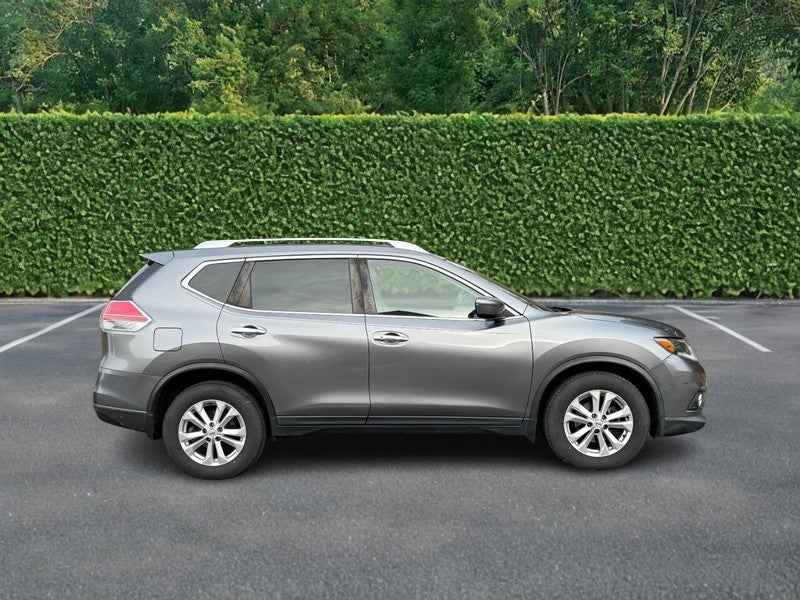 2016 Nissan Rogue FWD 4dr SV