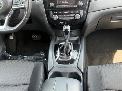 2017 Nissan Rogue AWD SV
