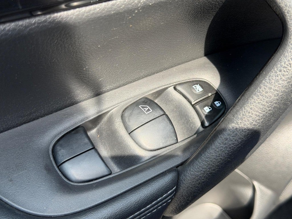 2017 Nissan Rogue AWD SV