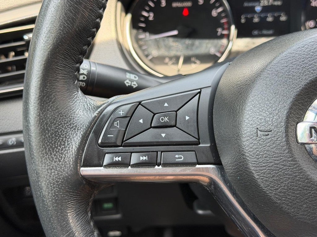2017 Nissan Rogue AWD SV