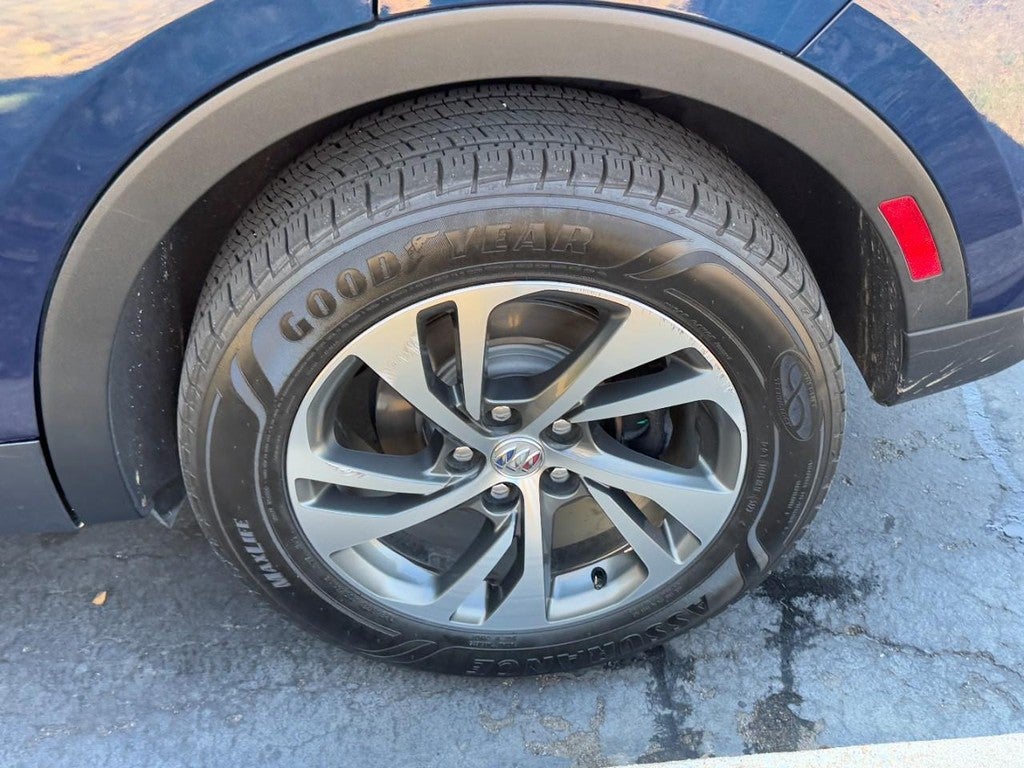 2022 Buick Envision FWD 4dr Essence