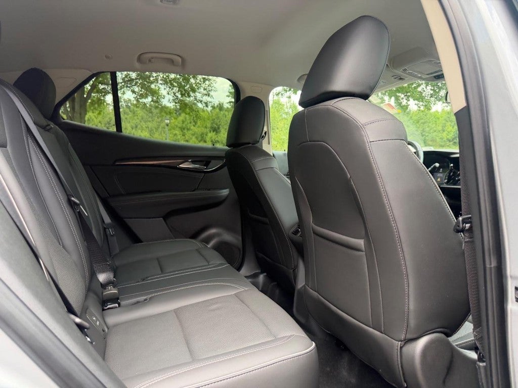 2023 Buick Envision FWD 4dr Essence