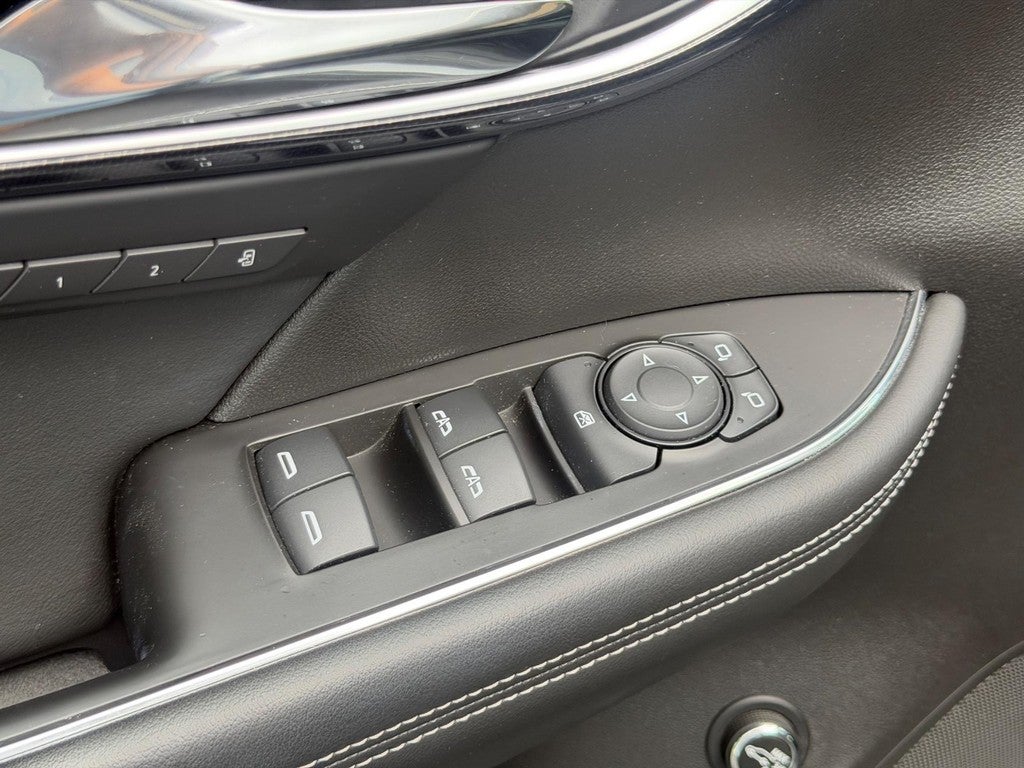 2023 Buick Envision FWD 4dr Essence