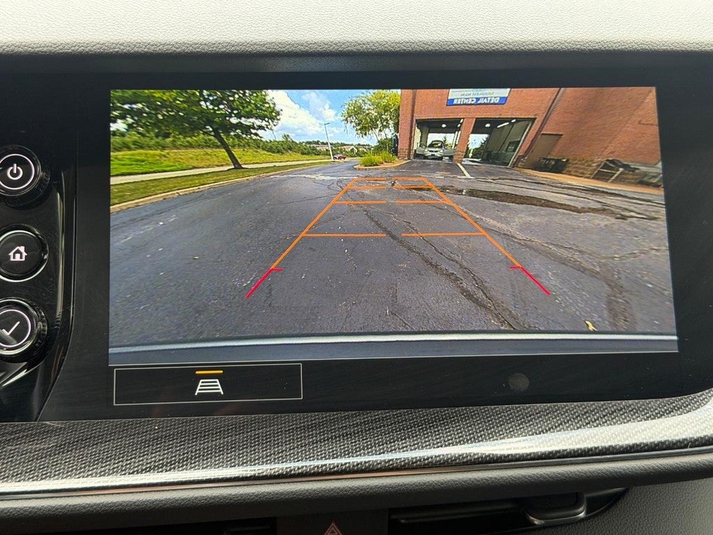 2023 Buick Envision FWD 4dr Essence