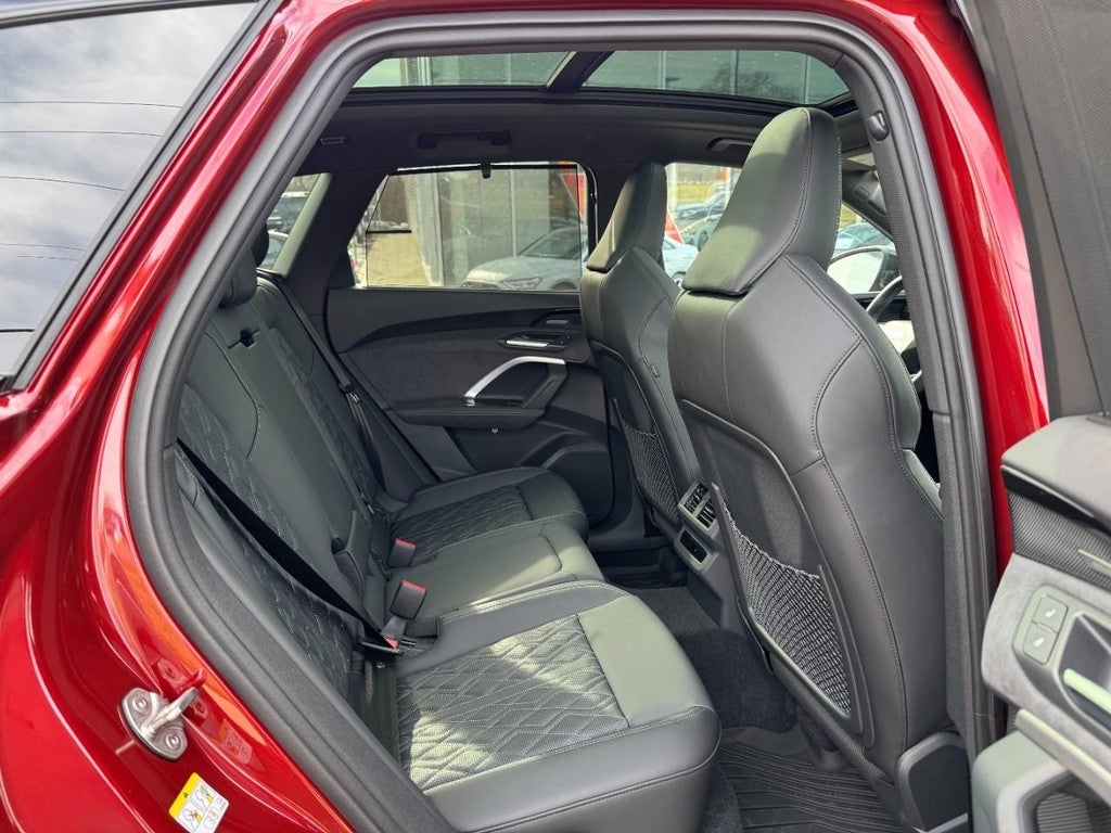 2025 Audi SQ5 Premium Plus 3.0 TFSI quattro