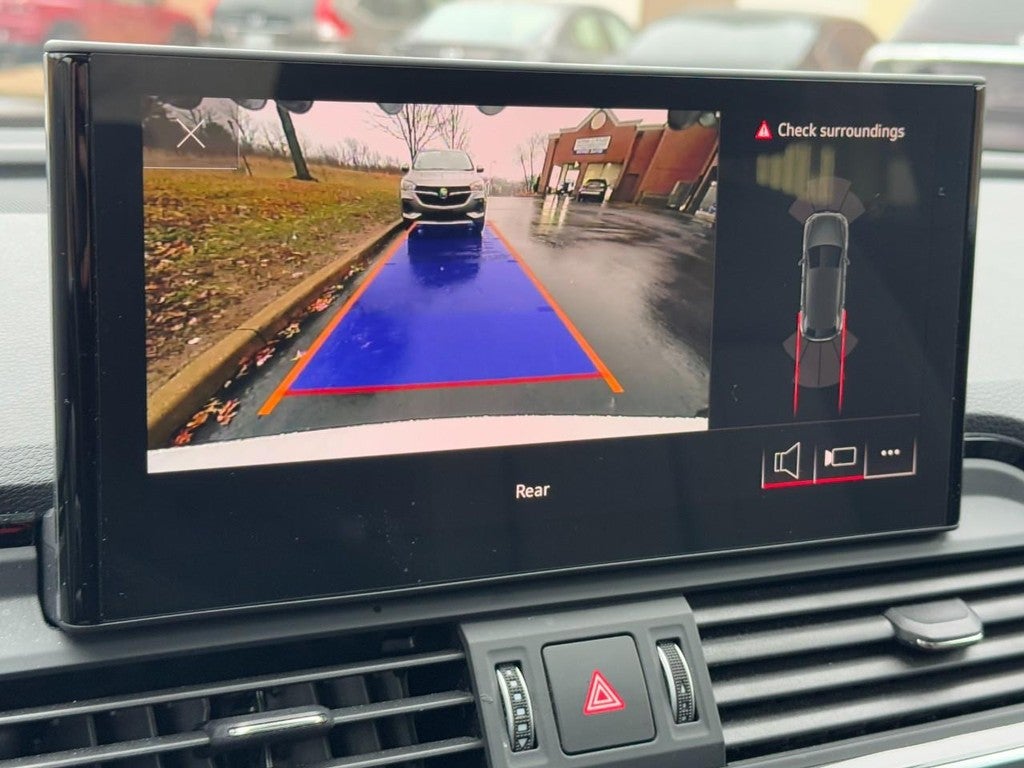 2023 Audi Q5 Premium 40 TFSI quattro