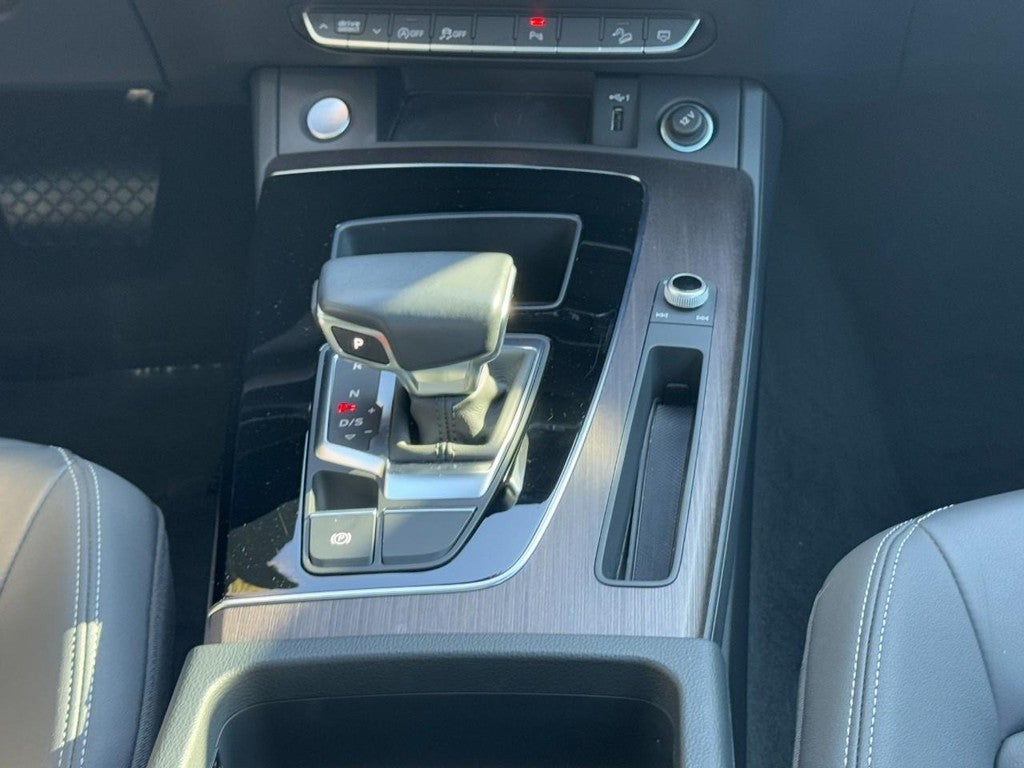 2022 Audi Q5 S line Premium 45 TFSI quattro