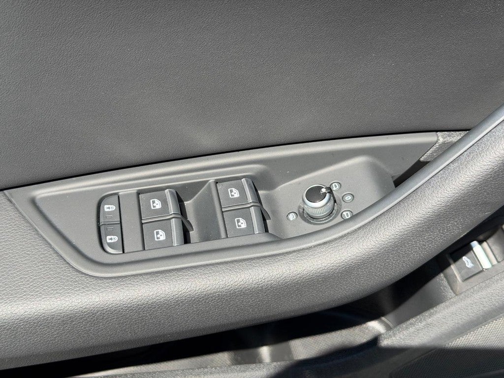 2023 Audi A4 Sedan Premium 40 TFSI quattro