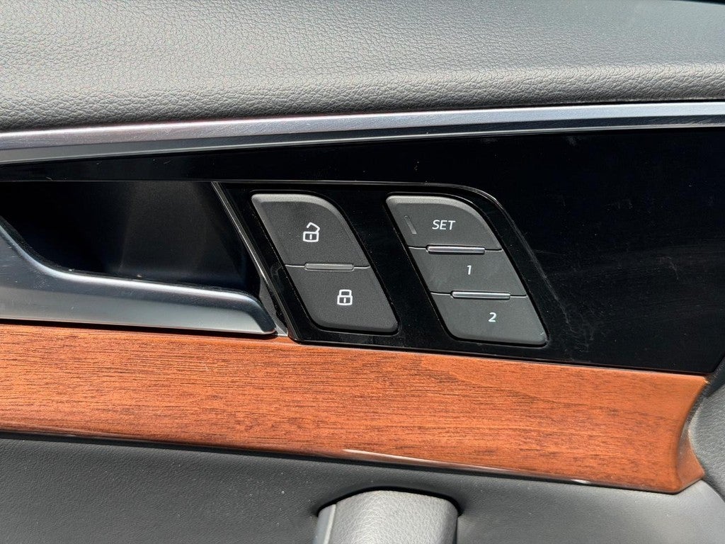 2023 Audi A4 Sedan Premium 40 TFSI quattro