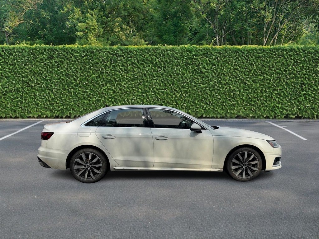2023 Audi A4 Sedan Premium 40 TFSI quattro