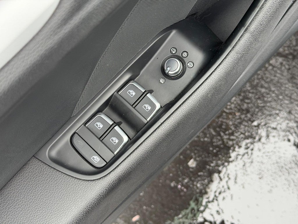 2019 Audi A3 Sedan Titanium Premium 40 TFSI