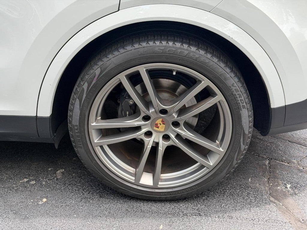 2023 Porsche Cayenne Platinum Edition Coupe AWD