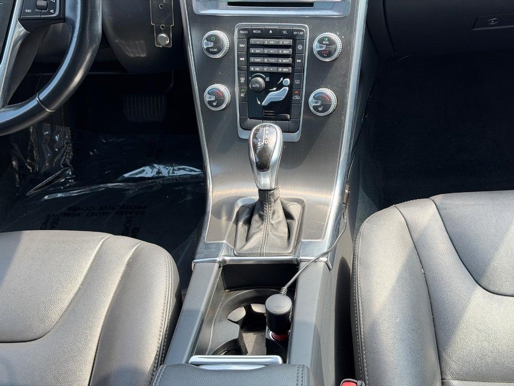2015 Volvo XC60 2015.5 AWD 4dr T5 Premier