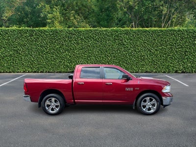 2014 RAM 1500 4WD Crew Cab 140.5" Big Horn