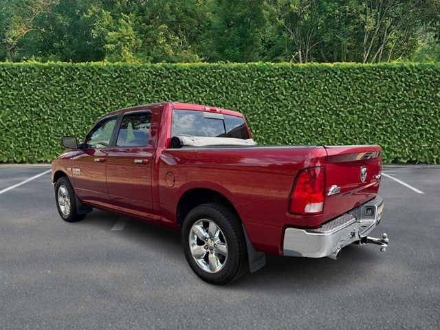 2014 RAM 1500 4WD Crew Cab 140.5" Big Horn