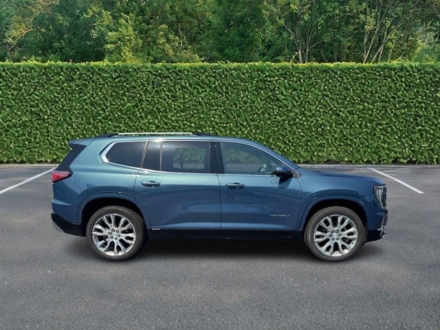 2025 GMC Acadia FWD 4dr Denali