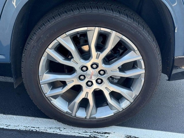 2025 GMC Acadia FWD 4dr Denali