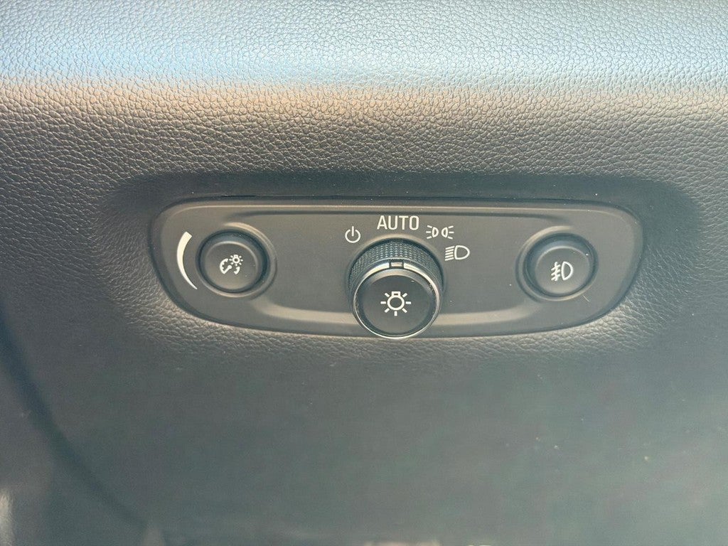 2020 Chevrolet Traverse FWD 4dr Premier