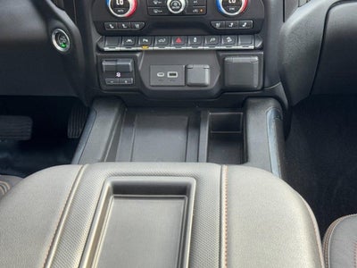 2022 GMC Sierra 1500 Limited 4WD Crew Cab 147" AT4