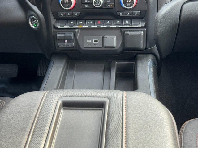 2022 GMC Sierra 1500 Limited 4WD Crew Cab 147" AT4