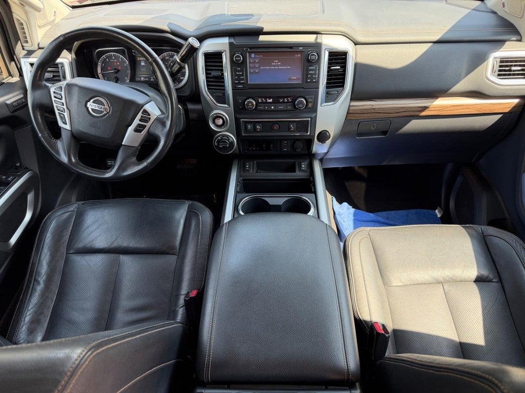2017 Nissan Titan XD 4x4 Gas Crew Cab SL