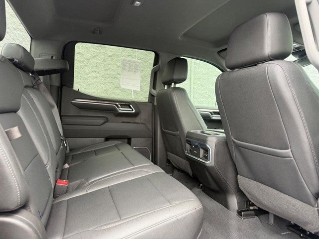 2023 Chevrolet Silverado 1500 4WD Crew Cab 147" LTZ