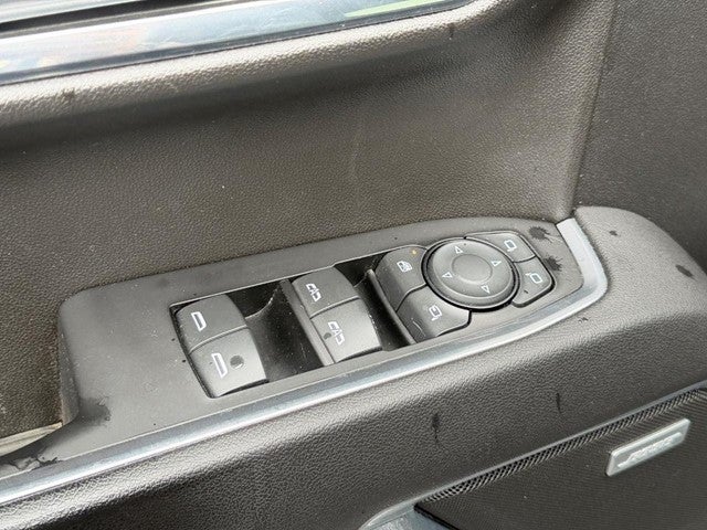 2023 Chevrolet Silverado 1500 4WD Crew Cab 147" LTZ