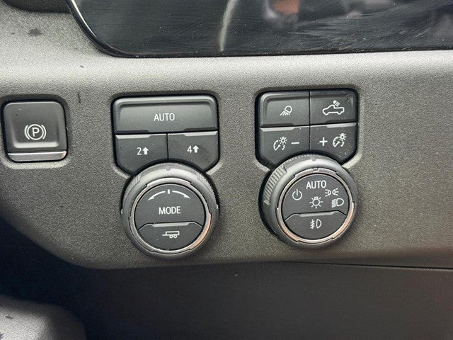 2023 Chevrolet Silverado 1500 4WD Crew Cab 147" LTZ