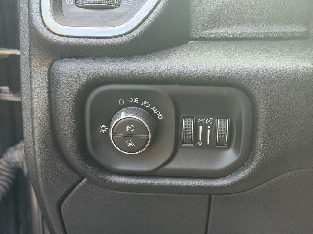 2024 RAM 2500 Laramie 4x4 Crew Cab 6'4" Box