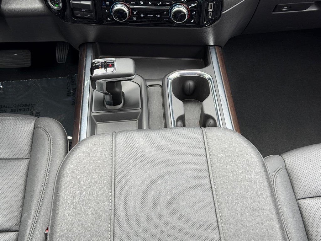 2025 GMC Sierra 1500 4WD Crew Cab 147" SLT