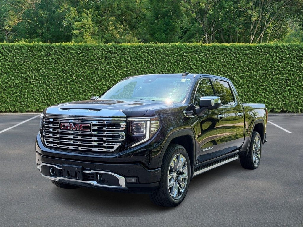 2023 GMC Sierra 1500 4WD Crew Cab 147" Denali