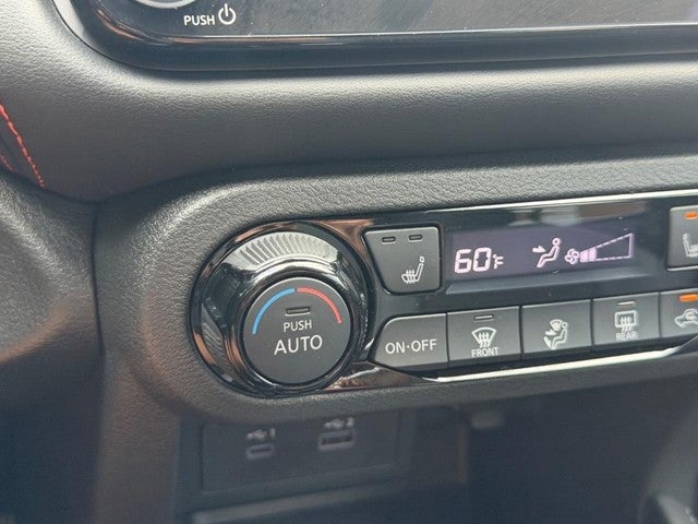 2024 Nissan Kicks SR FWD