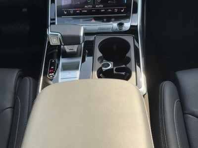 2025 Audi Q7 Prestige 55 TFSI quattro