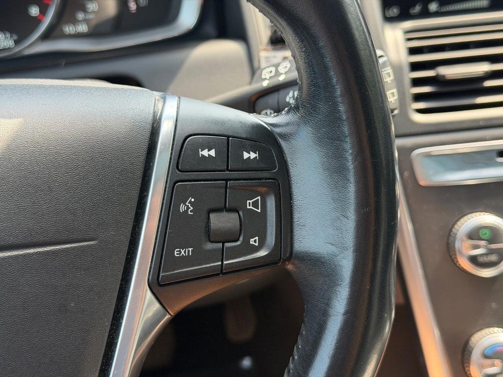 2015 Volvo XC60 2015.5 AWD 4dr T5 Premier